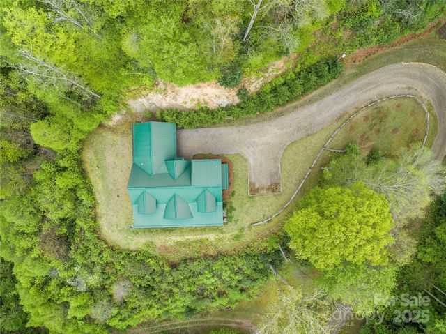 370 Appaloosa Trail, Burnsville, NC 28714