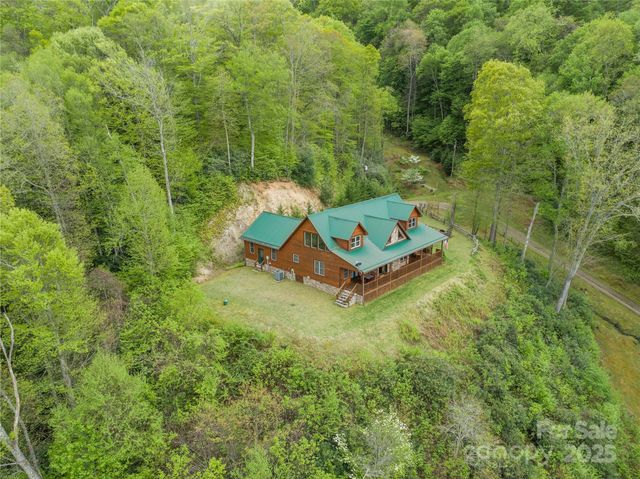 370 Appaloosa Trail, Burnsville, NC 28714