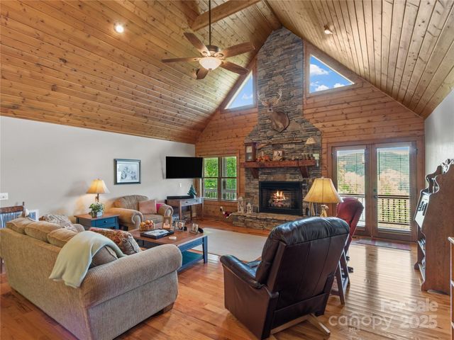 370 Appaloosa Trail, Burnsville, NC 28714