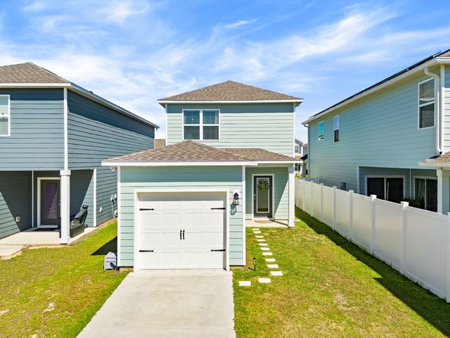 352 Arrowwood Boulevard, Freeport, FL 32439