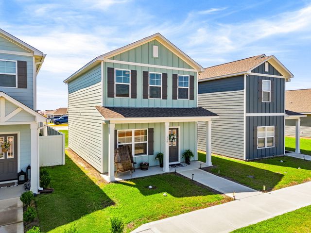 352 Arrowwood Boulevard, Freeport, FL 32439