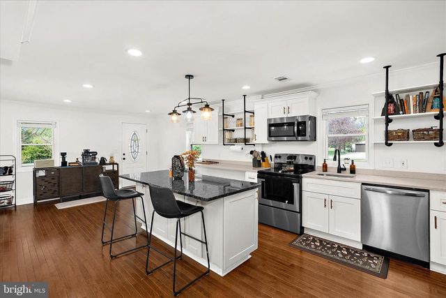 7604 POST RD, Hanover, MD 21076