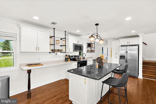 7604 POST RD, Hanover, MD 21076