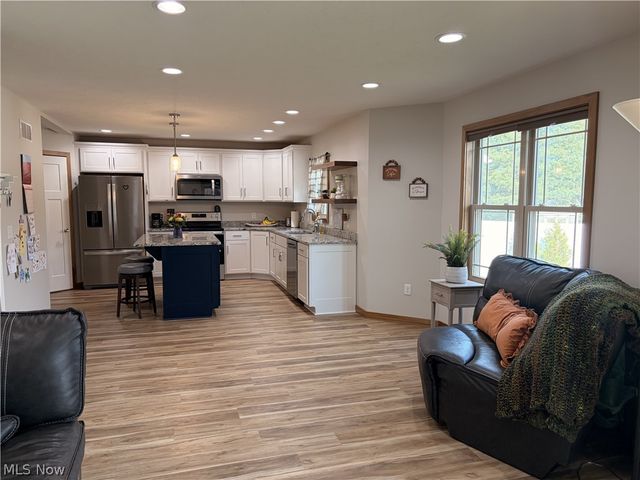 234 E Ohio Avenue, Dover, OH 44622