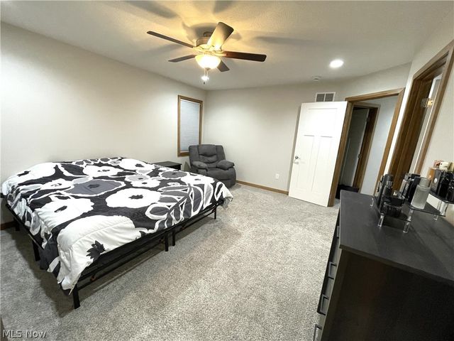 234 E Ohio Avenue, Dover, OH 44622