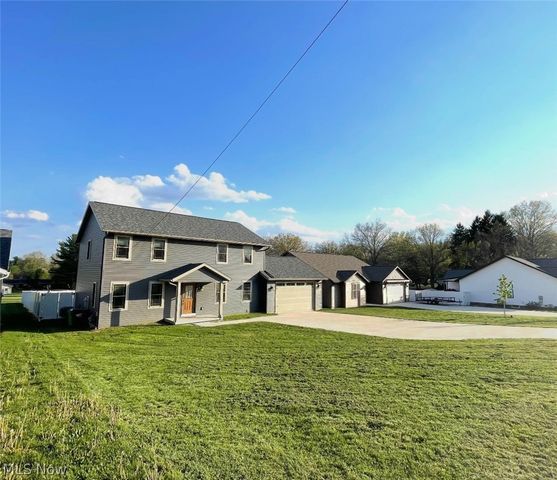 234 E Ohio Avenue, Dover, OH 44622