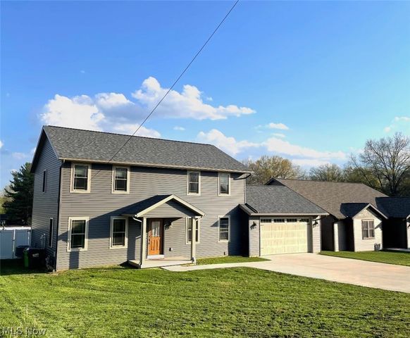 234 E Ohio Avenue, Dover, OH 44622