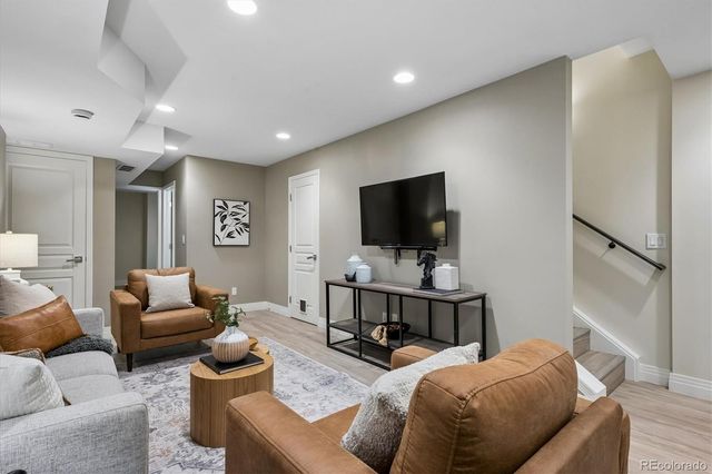 2480 N Clarkson Street, Denver, CO 80205