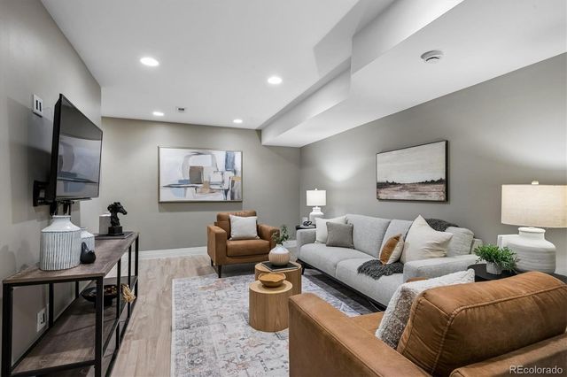 2480 N Clarkson Street, Denver, CO 80205