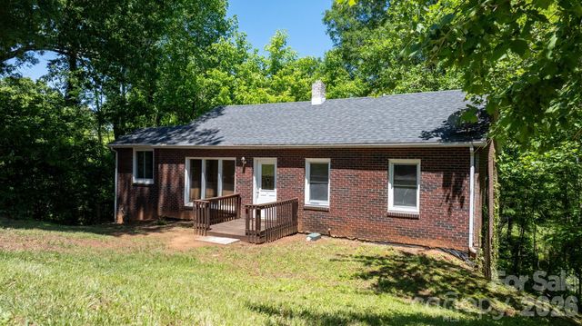 722 E F Street, Newton, NC 28658