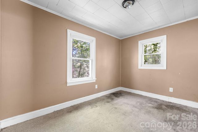 722 E F Street, Newton, NC 28658