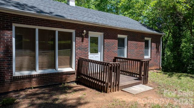 722 E F Street, Newton, NC 28658