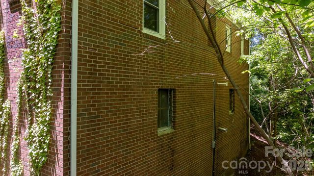 722 E F Street, Newton, NC 28658