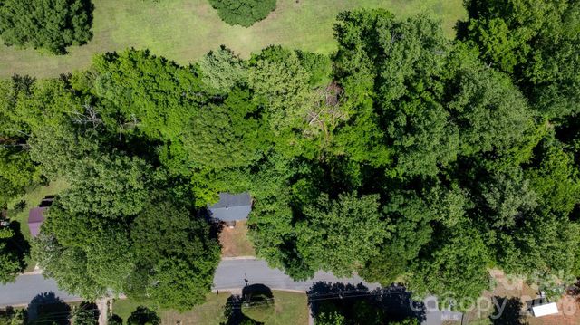 722 E F Street, Newton, NC 28658