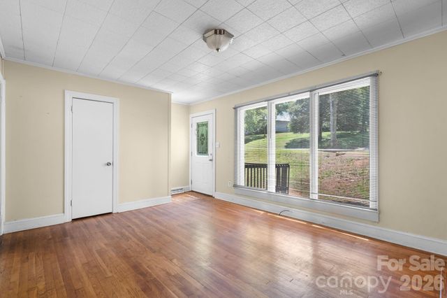 722 E F Street, Newton, NC 28658