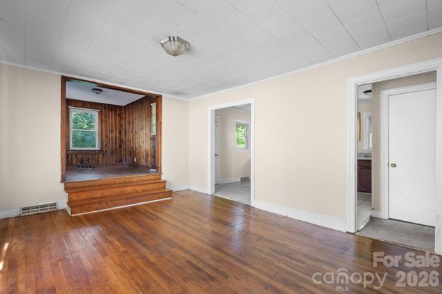 722 E F Street, Newton, NC 28658