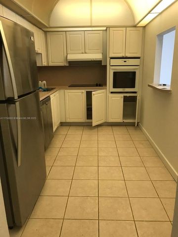 19380 Collins Ave 1018, Sunny Isles Beach, FL 33160