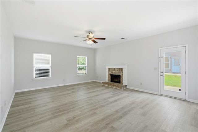 35 Crescent Lane, Dallas, GA 30157