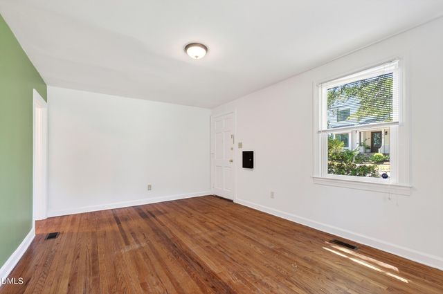 2316 Bedford Avenue, Raleigh, NC 27607