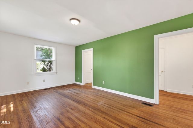 2316 Bedford Avenue, Raleigh, NC 27607