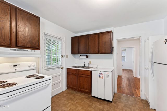 2316 Bedford Avenue, Raleigh, NC 27607
