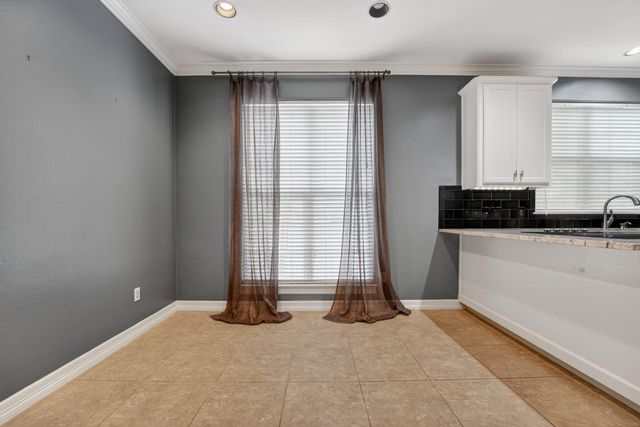 4010 Long Champ DR 22, Austin, TX 78746