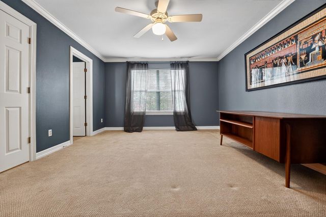 4010 Long Champ DR 22, Austin, TX 78746