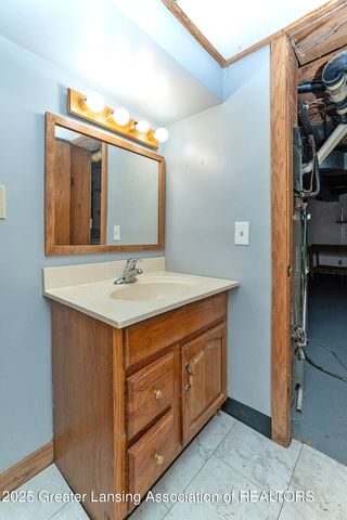 6421 Lounsbury Road, Williamston, MI 48895