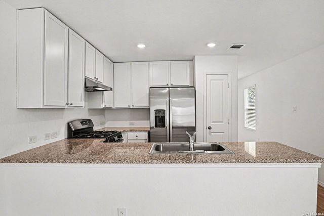 5415 Daphne, San Antonio, TX 78253