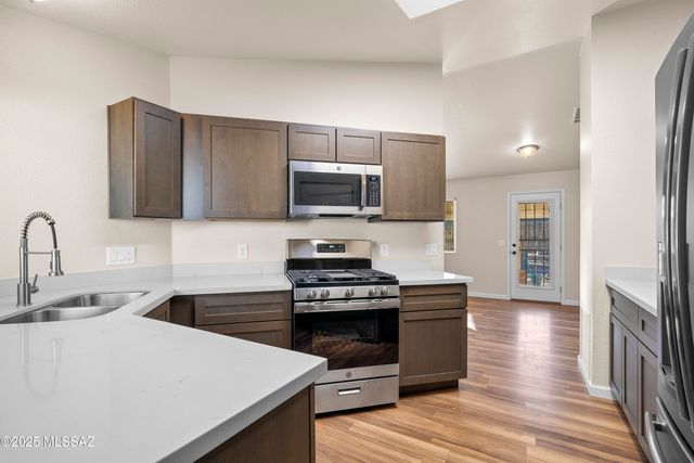 2785 W Grandbrook Street, Tucson, AZ 85741