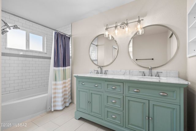 2785 W Grandbrook Street, Tucson, AZ 85741