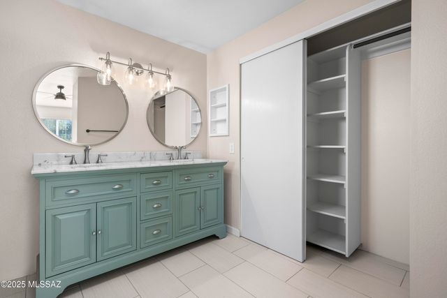 2785 W Grandbrook Street, Tucson, AZ 85741