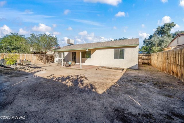 2785 W Grandbrook Street, Tucson, AZ 85741