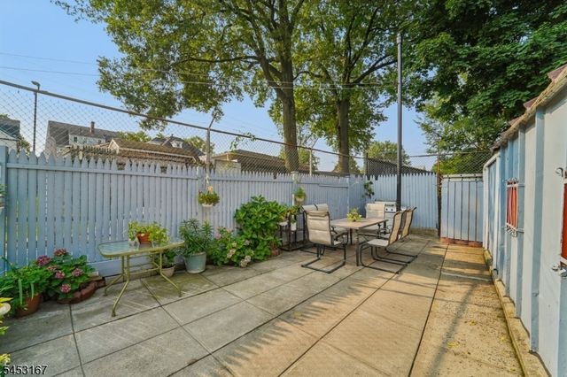 406 3Rd Ave W, Newark City, NJ 07107
