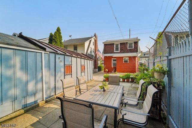 406 3Rd Ave W, Newark City, NJ 07107