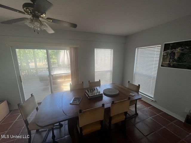 1836 E Lakeshore Drive, Carriere, MS 39426