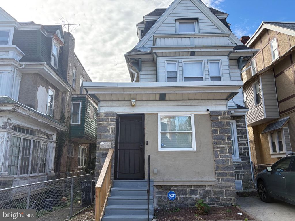6116 OXFORD ST W, Philadelphia, PA 19151 — exterior