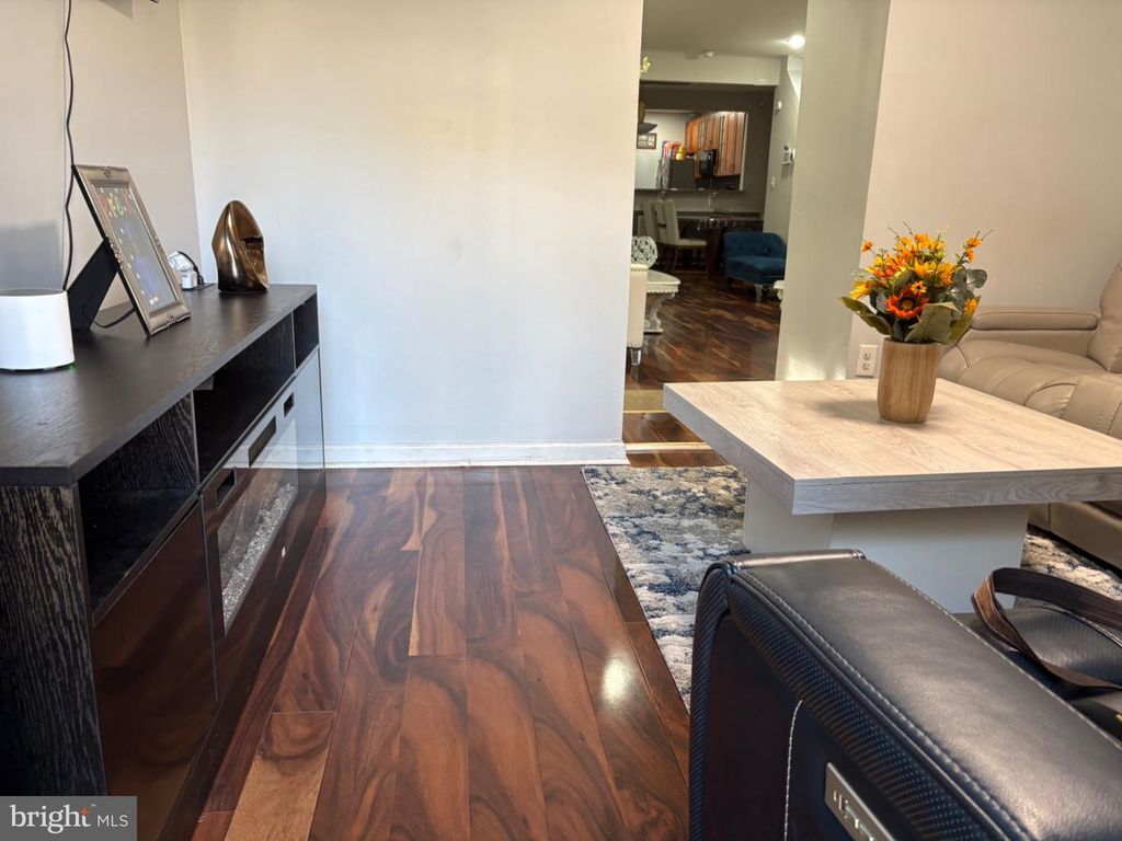 6116 OXFORD ST W, Philadelphia, PA 19151 — photo 3