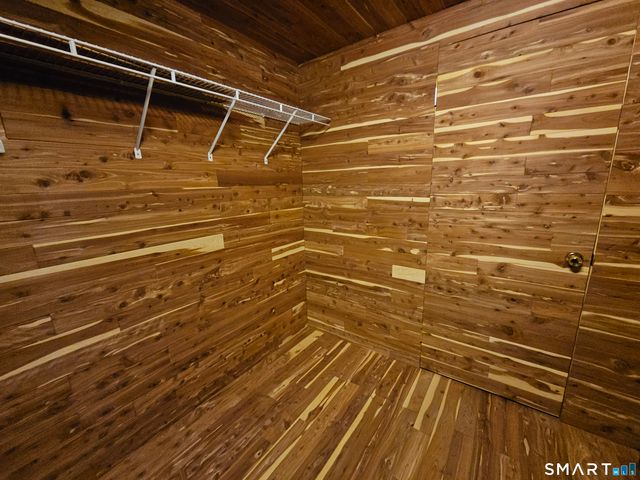 28 Meadowview Court 28, Canton, CT 06019