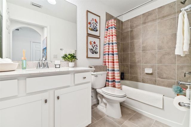 18114 GAWTHROP DRIVE 106, Bradenton, FL 34211