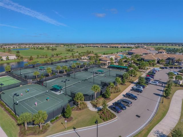 18114 GAWTHROP DRIVE 106, Bradenton, FL 34211