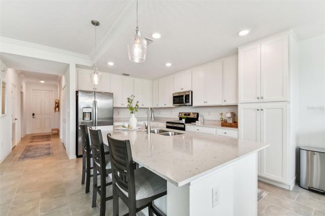 18114 GAWTHROP DRIVE 106, Bradenton, FL 34211