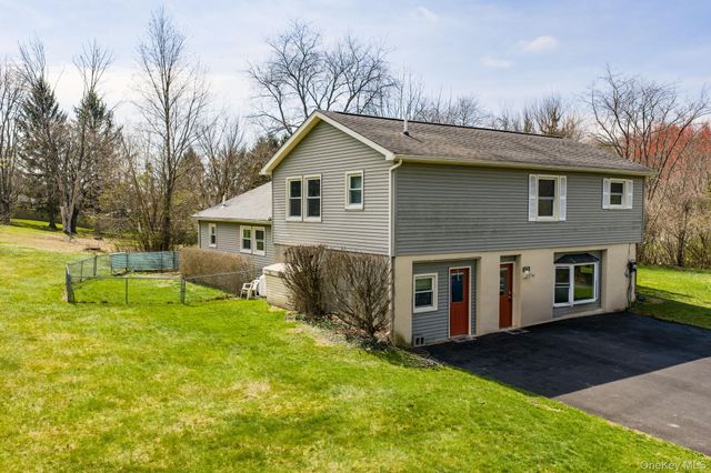 20 Winding Hills Drive, Florida, NY 10921