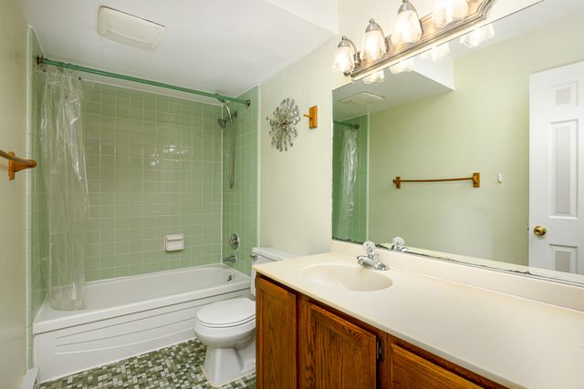 4218 Packard Street, Ann Arbor, MI 48108