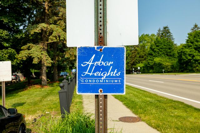 4218 Packard Street, Ann Arbor, MI 48108