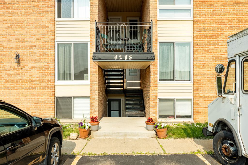 4218 Packard Street, Ann Arbor, MI 48108