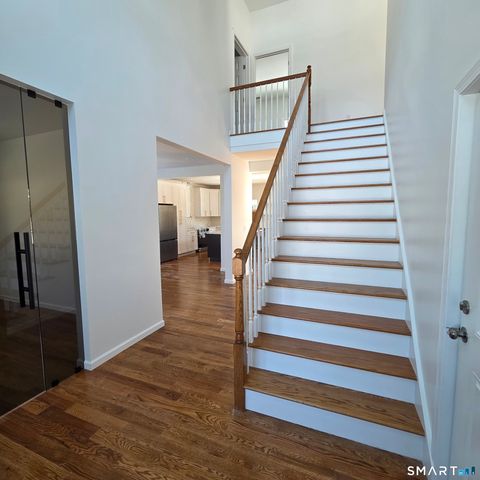 15 Martins Manor, Manchester, CT 06040