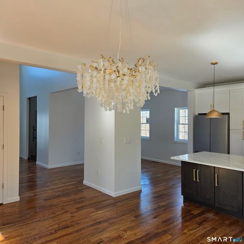 15 Martins Manor, Manchester, CT 06040