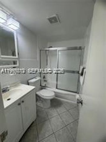 3923 NE 166th St N208, North Miami Beach, FL 33160