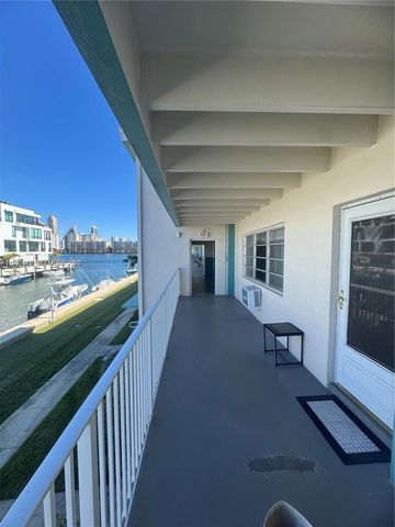 3923 NE 166th St N208, North Miami Beach, FL 33160